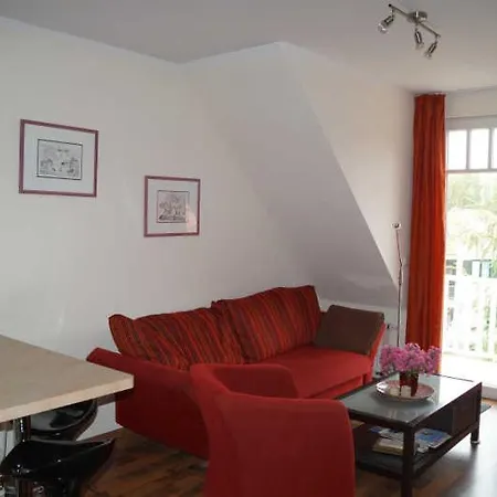 Grosse Kastanie 57 - Zwischen Ostsee Und Zentrum